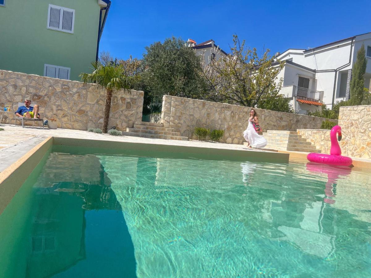Apartment Baska Mit Poolarea - Krk, Kroatien Kültér fotó