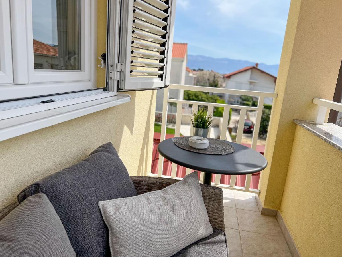 Apartment Baska Mit Poolarea - Krk, Kroatien Kültér fotó