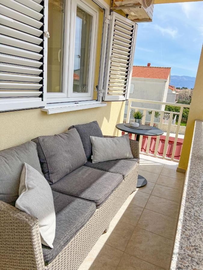Apartment Baska Mit Poolarea - Krk, Kroatien Kültér fotó