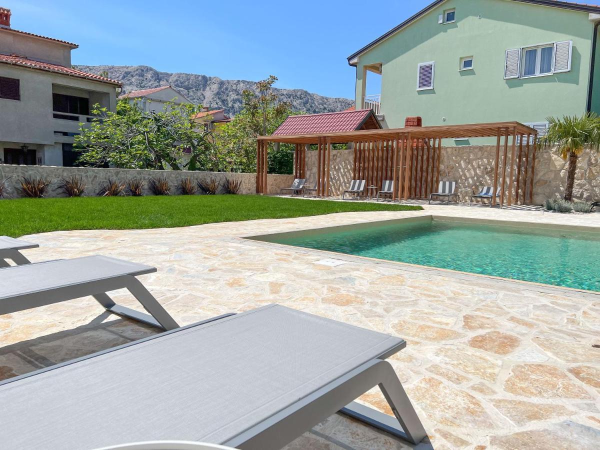 Apartment Baska Mit Poolarea - Krk, Kroatien Kültér fotó
